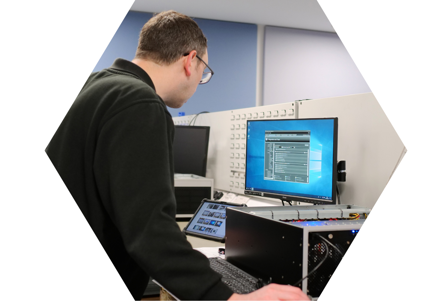 Engineer PC DR testing a build